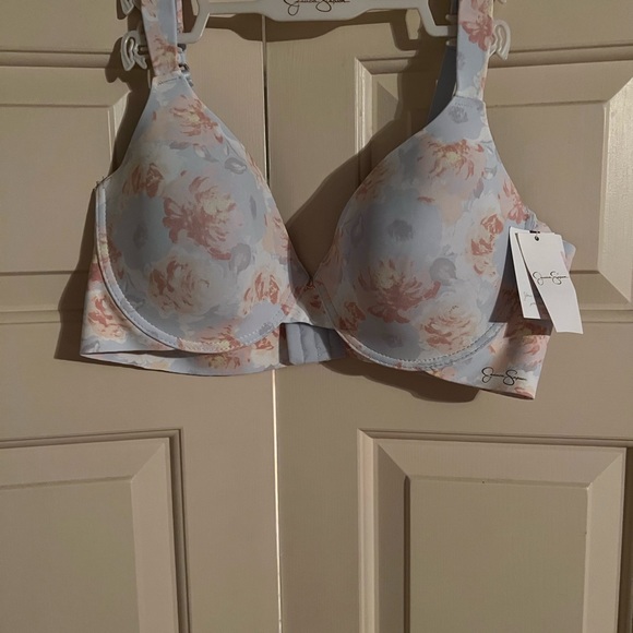 Jessica Simpson Bra - Picture 5 of 6